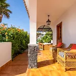 Villa The Mango House