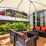 Villa The Mango House