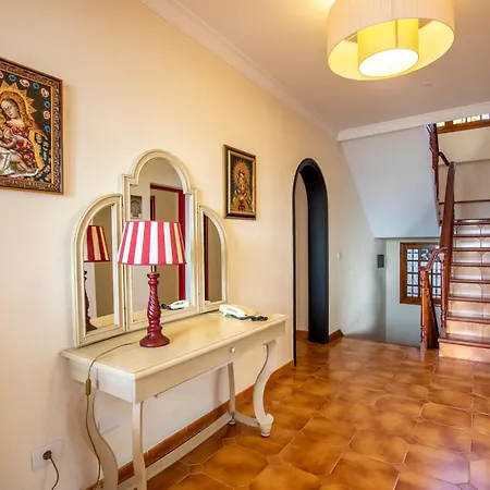 Вилла The Mango House Санта-Крус-де-Тенерифе